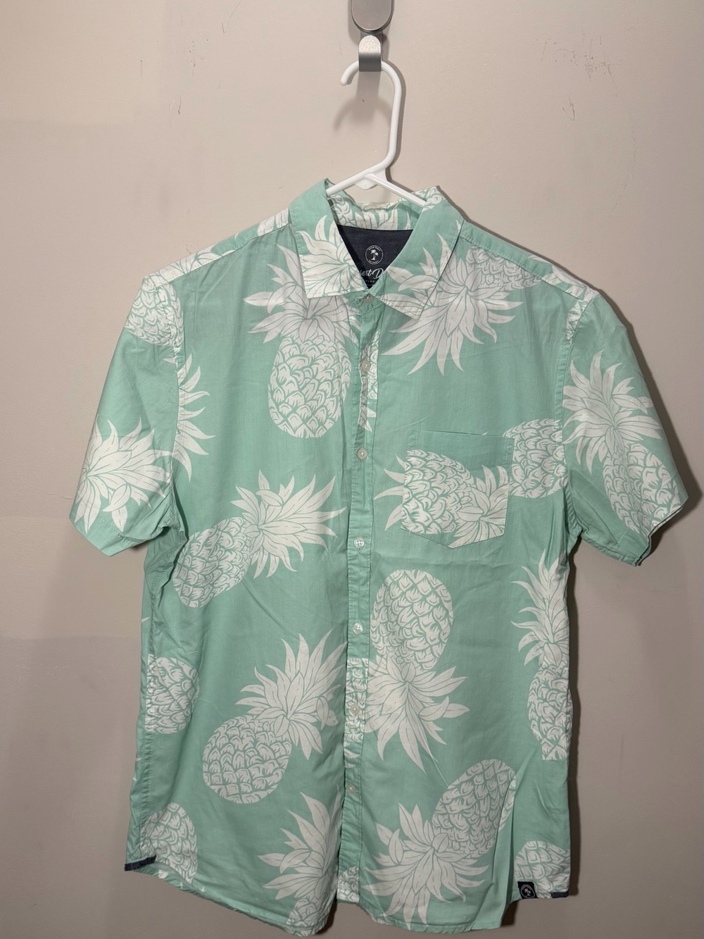 Desert Dunes Men’s Pineapple Hawaiian Button Up Shirt Mint Green Size Large
